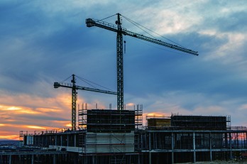 建築費は高騰、物流費はどうなる？どうする、これからの物流拠点構築