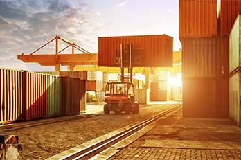 雇用から物流を考える