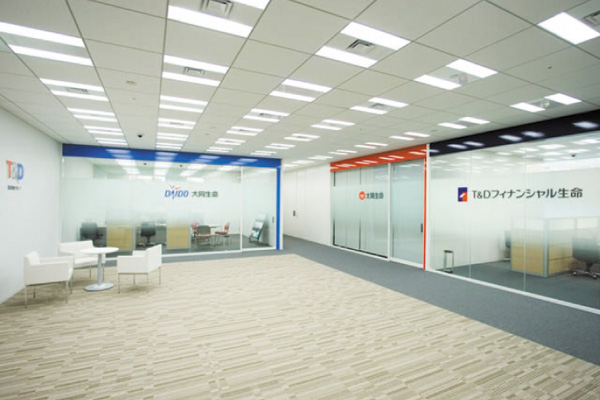 株式会社T&Dホールディングス 受付