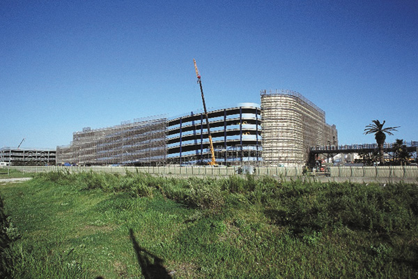 オリエンタルランド立体駐車場