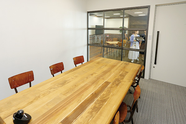セミナー室