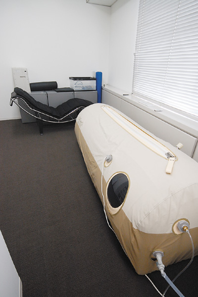 ガラス張りの大会議室