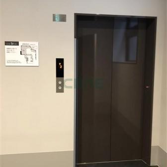 荷物用昇降設備