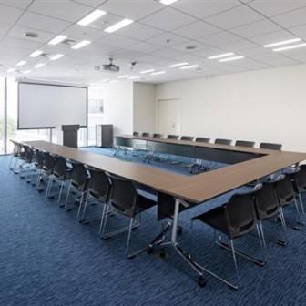 カンファレンスルーム