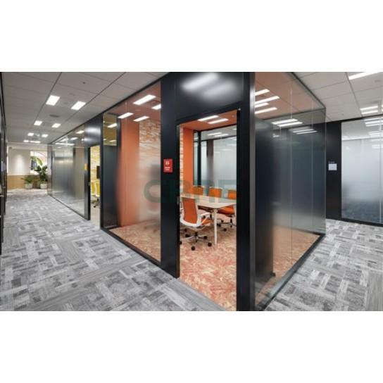 カンファレンスルーム