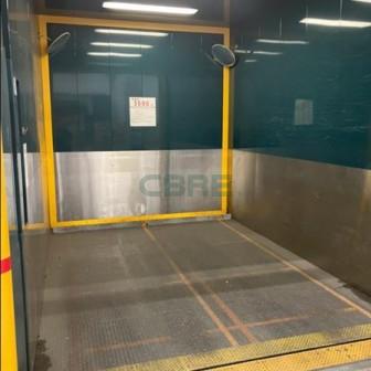 荷物用昇降設備