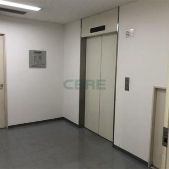 荷物用昇降設備