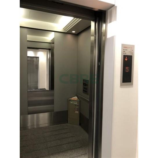 エレベーターホール