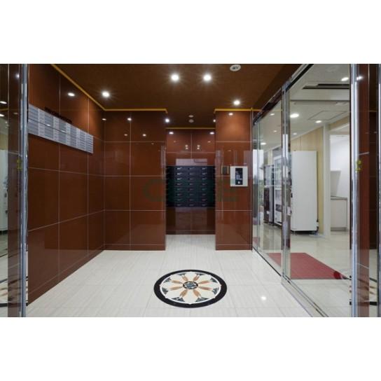 エントランスホール