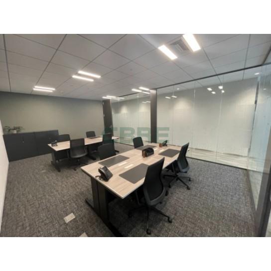 執務室（８名用）