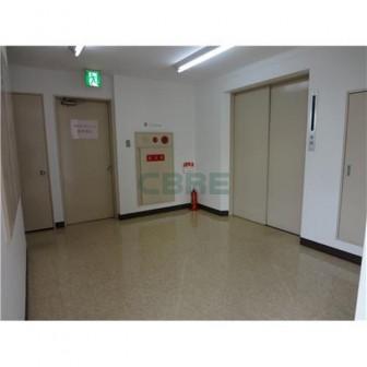 荷物用昇降設備