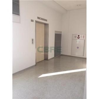 荷物用昇降設備