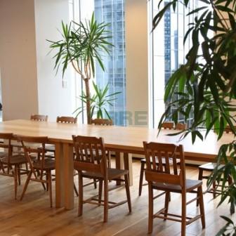 大型物件居抜!清潔感のある明るいオフィス