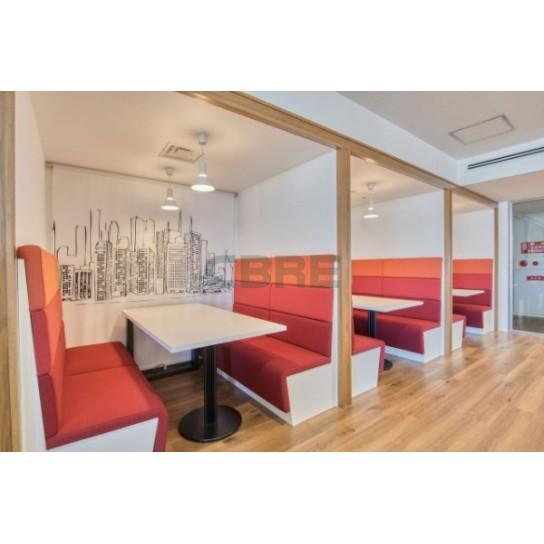 ミーティングスペース1