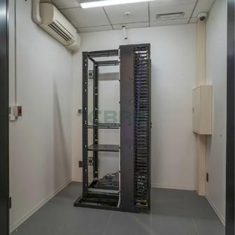 サーバールーム