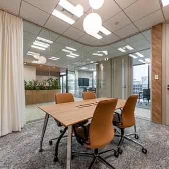 4名用会議室