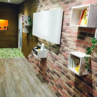 会議室、倉庫備え付けオフィス