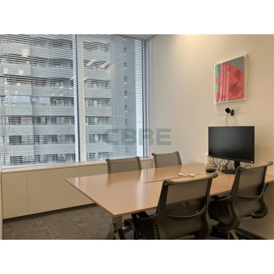 会議室（４名）