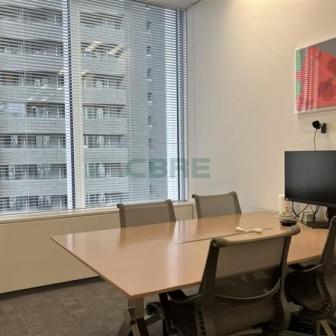 会議室（４名）