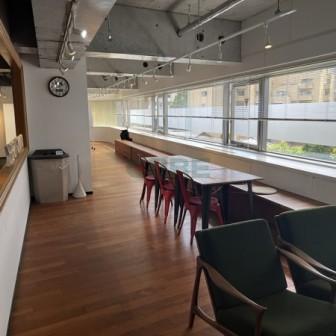 窓側リフレッシュエリア