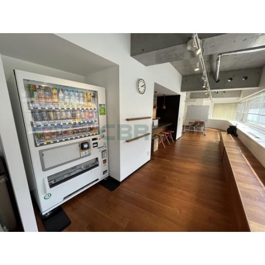 窓側リフレッシュエリア