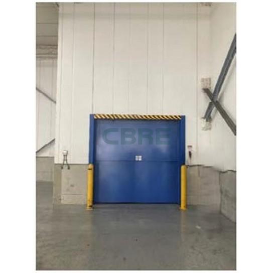 荷物用昇降設備