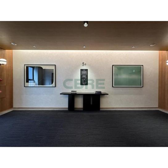 5階 エレベーターホール