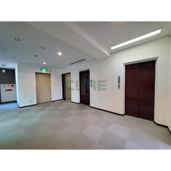 2階 エレベーターホール