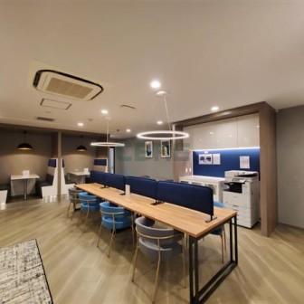 カンファレンスルーム