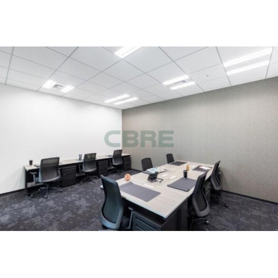 執務室道路側（８名用）