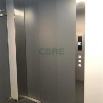 荷物用昇降設備