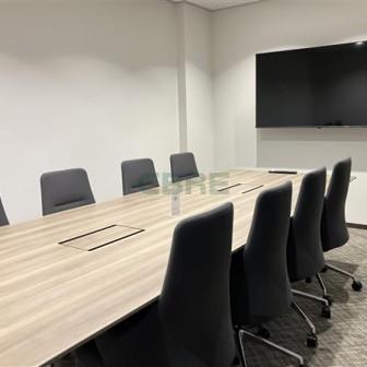 カンファレンスルーム