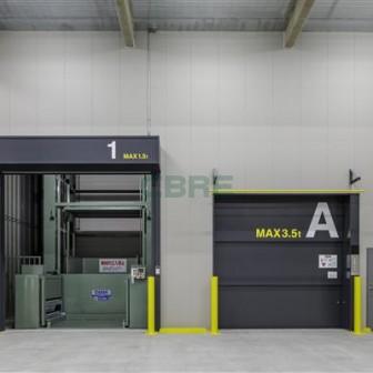 荷物用昇降設備