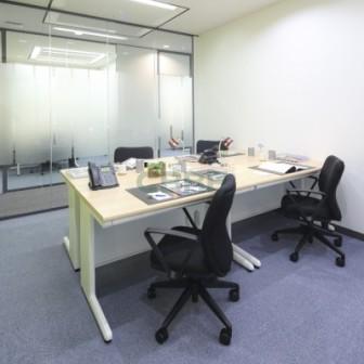 執務室（４名用）