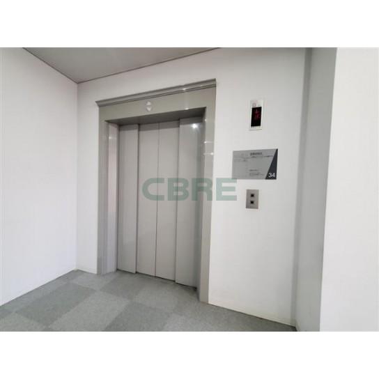 荷物用昇降設備