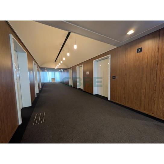 エレベーターホール