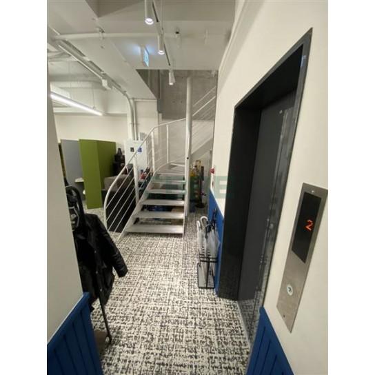 地下1階 エレベーターホール