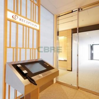 エントランスドア前２