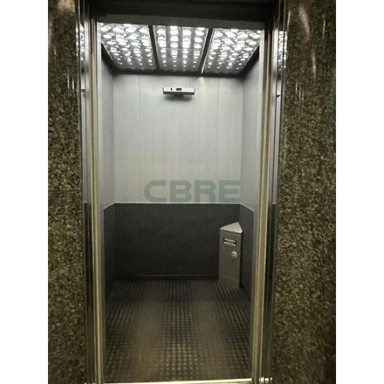 エレベーターホール