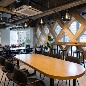 渋谷駅徒歩6分!約30坪内装付オフィス