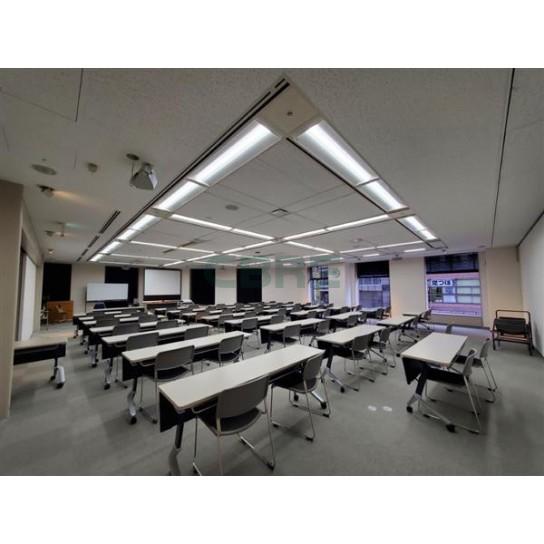 カンファレンスルーム