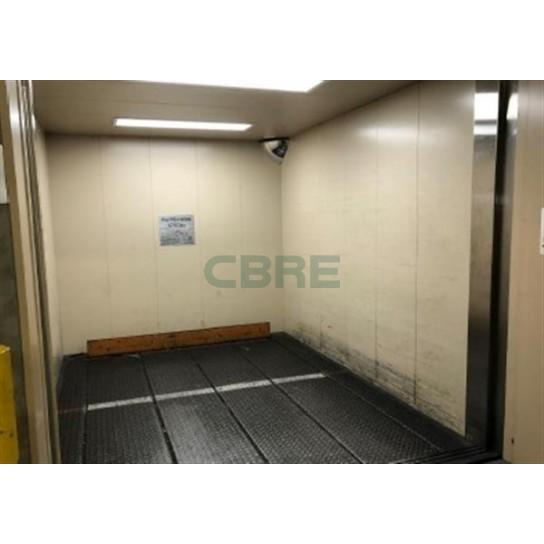 荷物用昇降設備