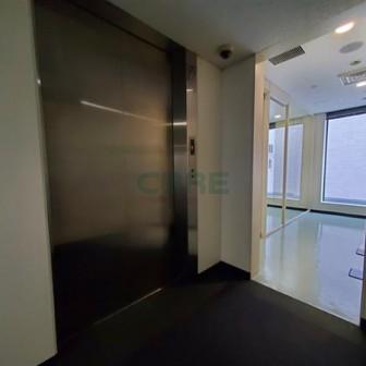 荷物用昇降設備