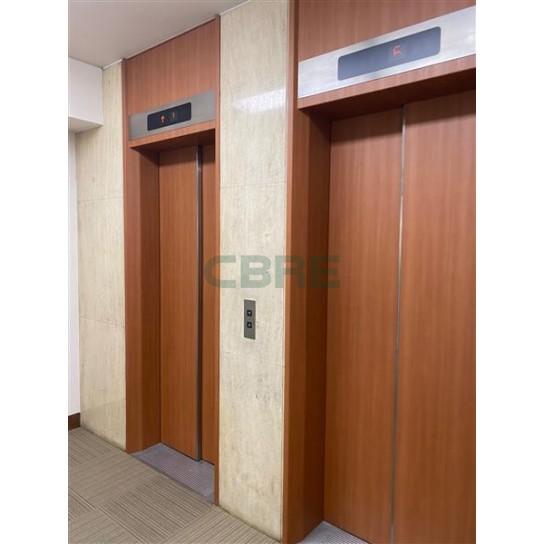 エレベーターホール