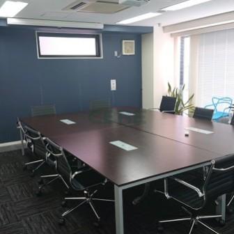 茅場町駅徒歩1分