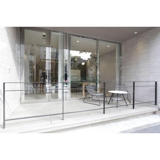 1階オープンデッキ