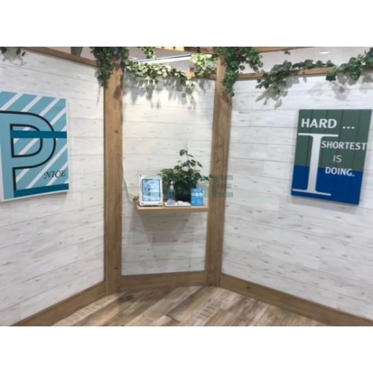 8階 エントランス