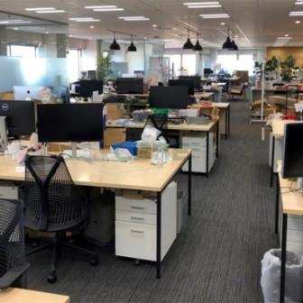 執務スペース・デスクエリア