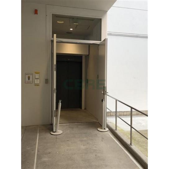 荷物用昇降設備