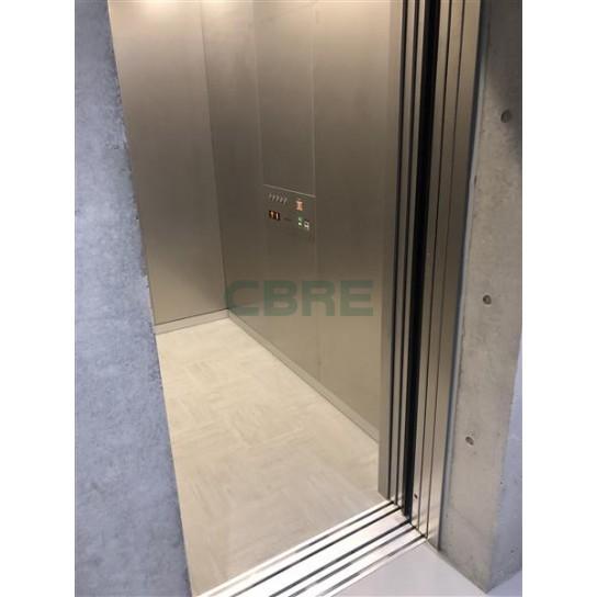 エレベーターホール